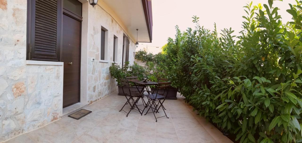 Eremo Del Dotto Aparthotel Alberobello Kamer foto